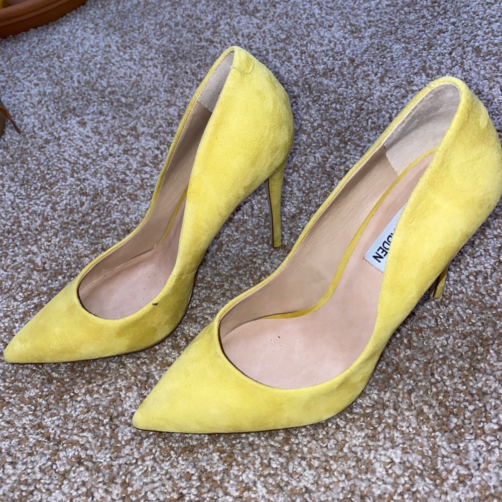 Steve Madden yellow heels